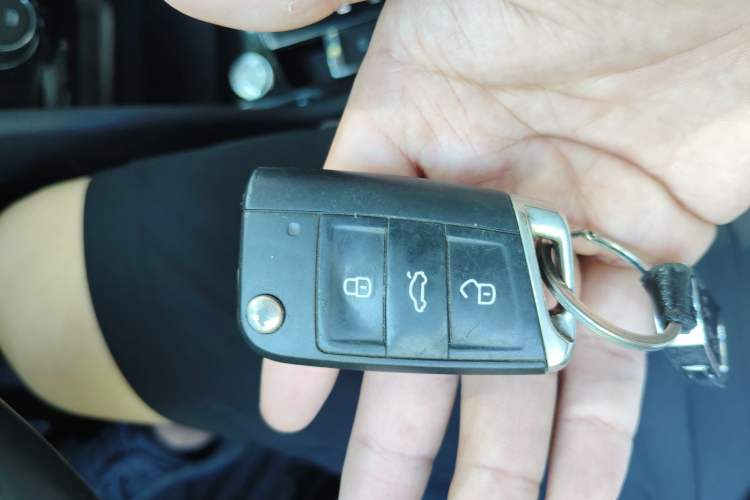 Used Volkswagen Tiguan L 2021 330TSI Automatic Two-Wheel Drive Smart Edition