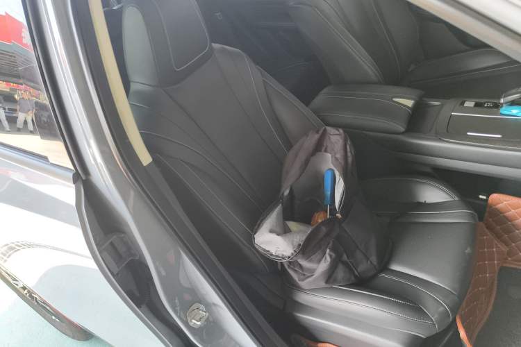 Used Venucia V 2021 260T Idol Edition