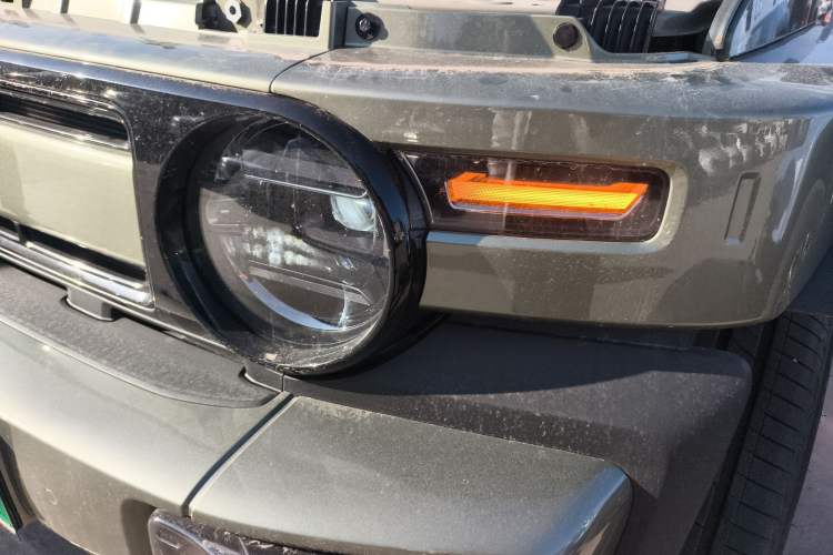 Used iCAR V23 2025 501 Four-Wheel Drive Intelligent Driving Version Left Front Headlight