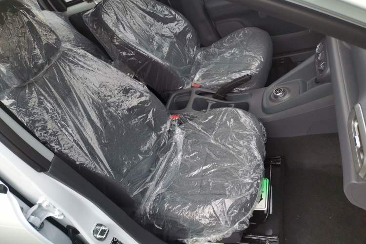 Used Wuling Hongguang New Energy 2024 All-Electric Model 300KM Standard Version