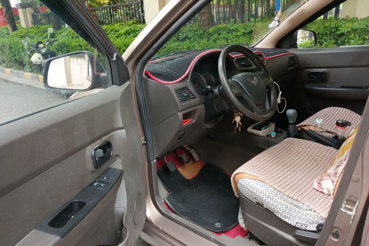 Used Wuling Hongguang 2016 1.5L S Comfort Version Driver Seat