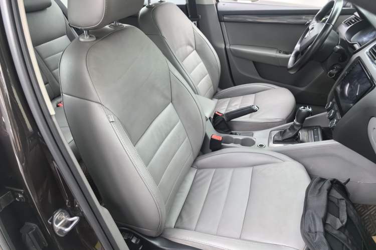 Used Skoda Octavia 2015 1.6L Automatic Yijun Edition Right Front Seat