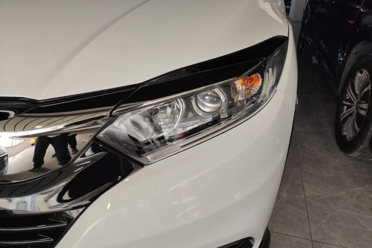 Used Honda Vezel 2020 1.5L CVT Pioneer Edition
