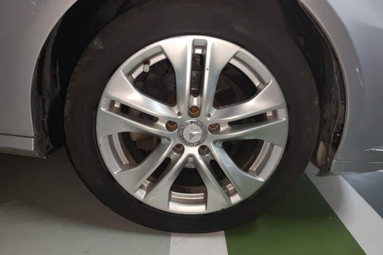 Used Mercedes-Benz E-Class 2010 E 200 CGI Elegant Model