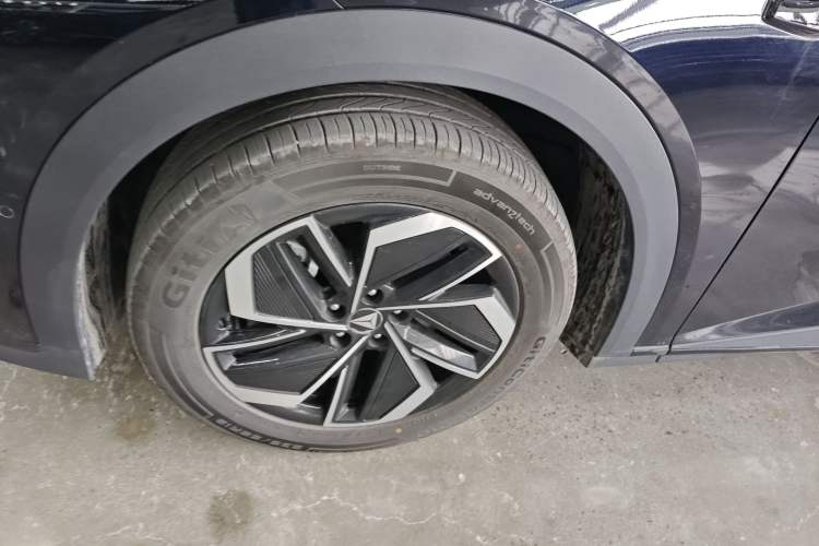 Used Deepal S07 2026 230Ultra with Huawei Qiankun ADS SE Edition
