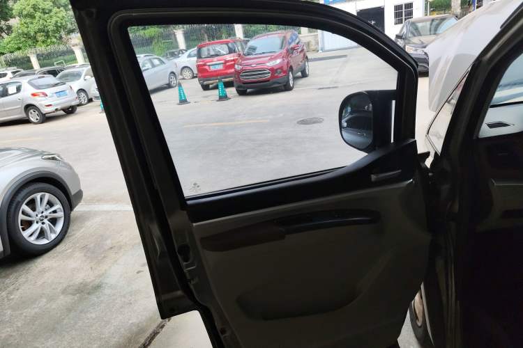 Used FORTHING Lingzhi 2021 M5L 2.0L Utility Model