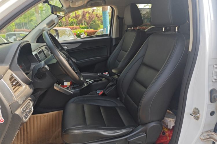 Used Great Wall Poer 2019 2.0T Commercial Version Manual Diesel 4x4 Elite Long-Box GW4D20M Left Front Seat