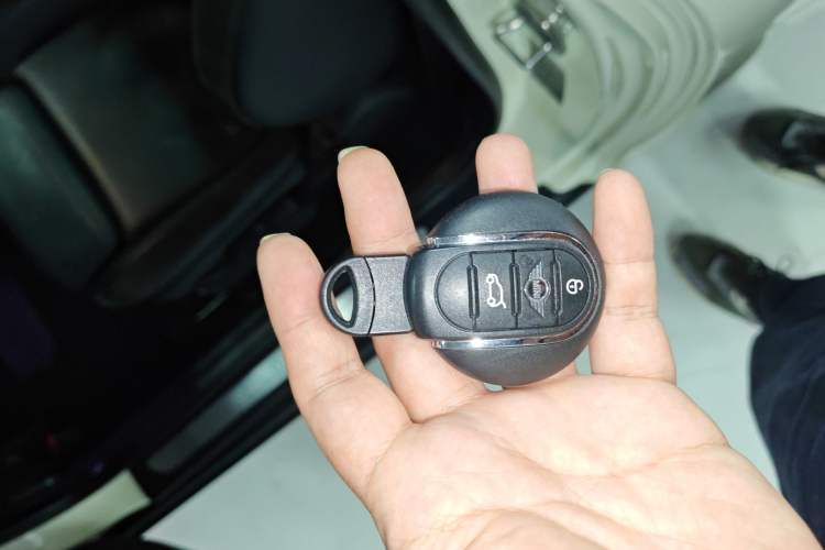 Used MINI 2019 2.0T COOPER S Classic Edition Interior 1