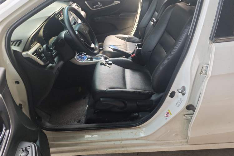 Used Honda Crider 2016 1.8L CVT Luxury Edition Left Front Seat