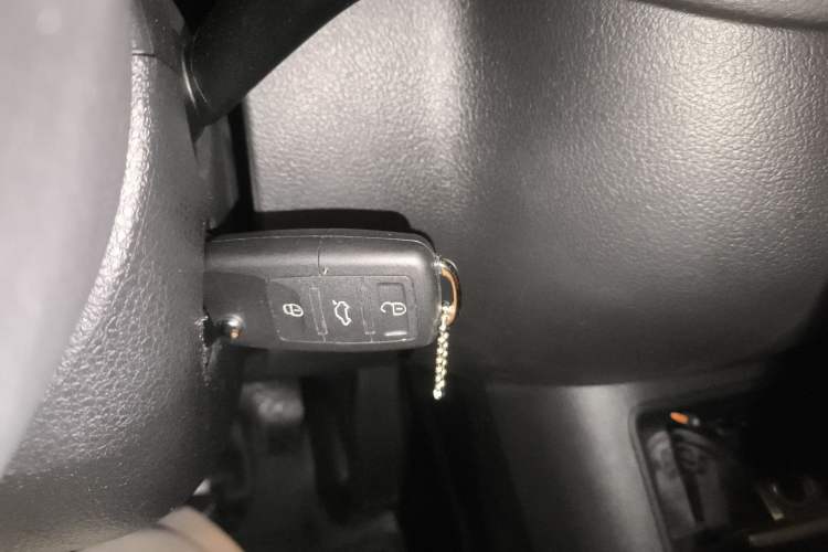 Used Volkswagen Tiguan 2015 1.8TSI Automatic All-Wheel Drive Comfort Edition Vehicle Key