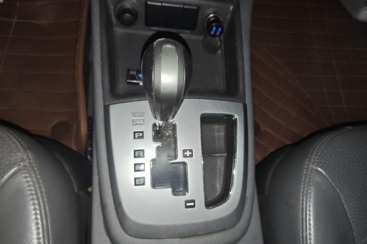 Used Hyundai Santa Fe Classic 2010 2.4 Luxury Edition 7-Seater Four-Wheel Drive