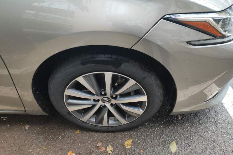 Used Lexus ES 2018 200 Excellence Edition China V Standard
