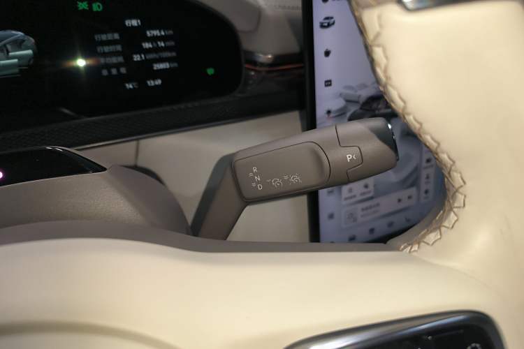 Used Zeekr 7X 2025 100kWh Long-Range All-Wheel Drive Intelligent Driving Version
