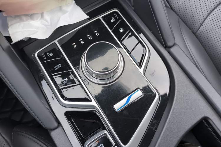 Used Dongfeng Fengon E3 2019 EVR Range-Extended Smart Model
