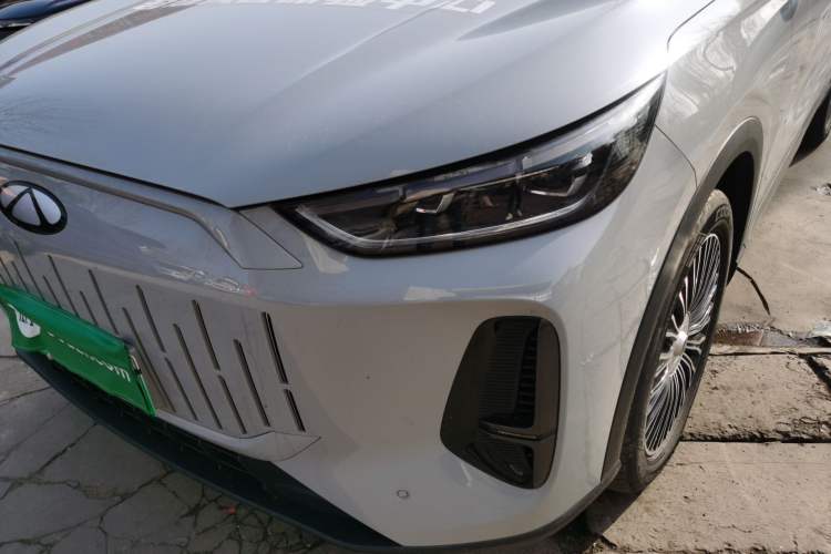 Used Chery Fengyun T9 2024 120 Long-Range Flagship Version 7 Seats Ternary Lithium