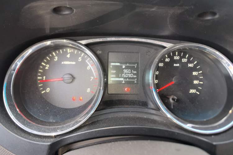 Used Wuling Hongguang 2015 1.5L S1 Standard China V-Emission Standards
