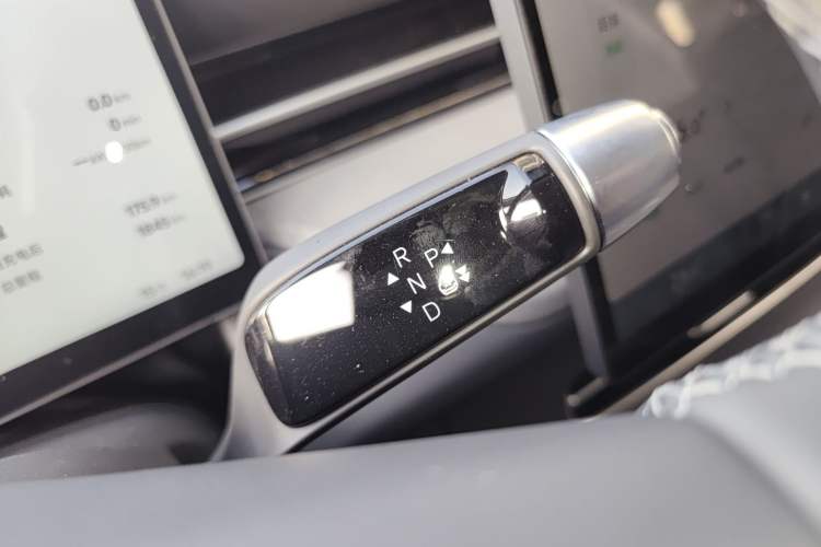 Used XPeng G6 2025 625 Long-Range Max Flagship Edition Gear Lever