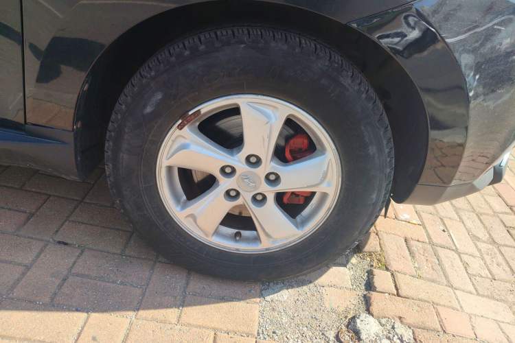 Used Hyundai ix35 2010 2.0L Automatic Two-Wheel Drive New Edition GL Right Front Wheel Hub