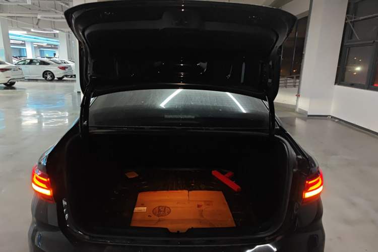 Used Volkswagen Lavida 2023 300TSI DSG Full-Comfort Edition
