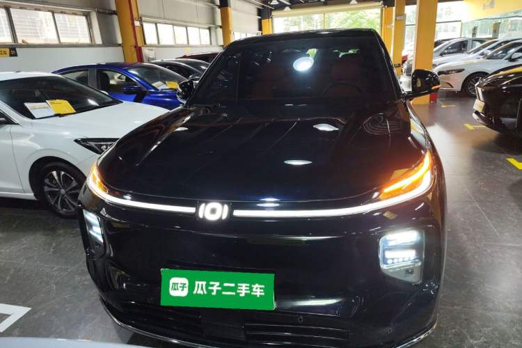 Used CHANGAN NEVO Q07 2025 215 Flagship PLUS Front