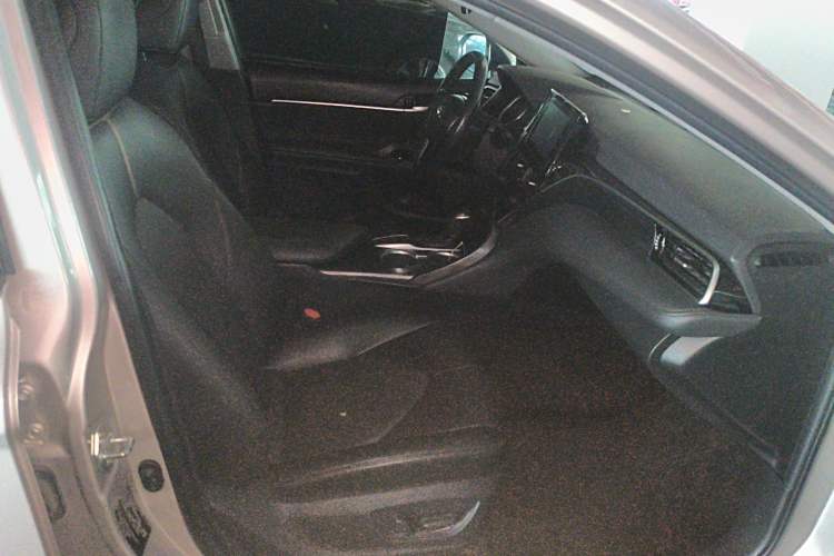 Used Toyota Camry 2022 2.0GVP Premier Edition Right Front Seat