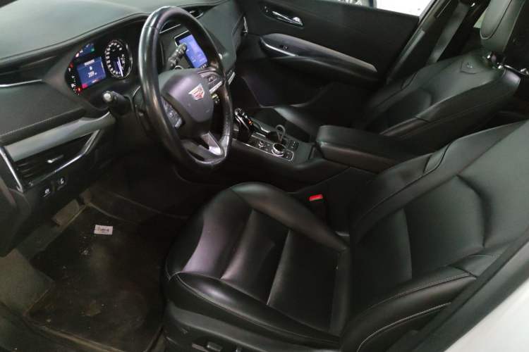 Used Cadillac XT4 2018 28T Two-Wheel Drive Leading Version