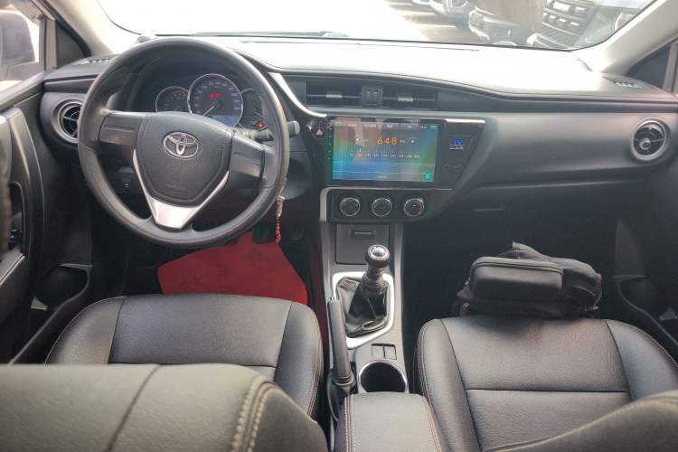 Used Toyota Corolla 2017 Revised Version 1.2T Manual GL Center Console
