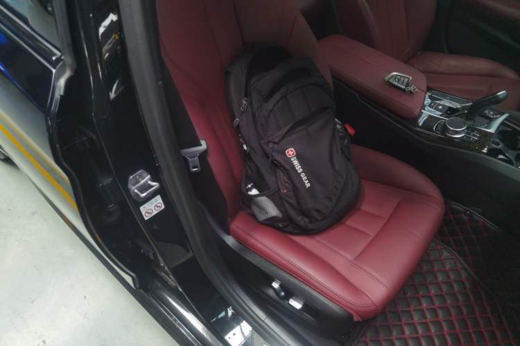 Used BMW 5 Series 2019 530Li Leading Model M Sport Package
