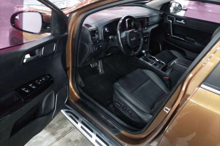 Used Kia KX5 2017 1.6T Automatic Two-Wheel Drive 15th Anniversary Special Edition DLX