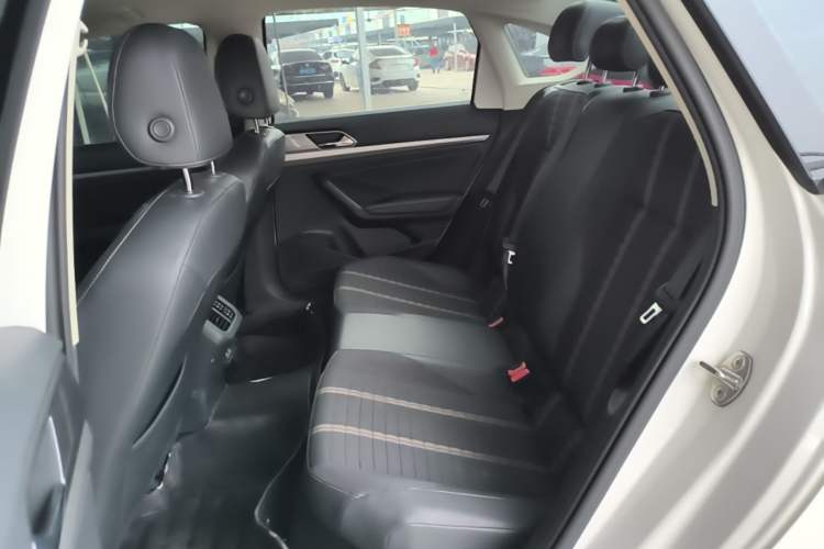 Used Volkswagen Lavida 2019 1.5L Automatic Vision Edition China VI Standard Left Rear Seat