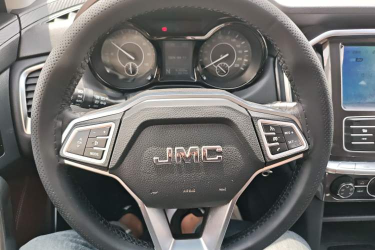 Used JMC Yuhu EV 2022 4x2 LX JX1032PSEF5BEV Steering Wheel