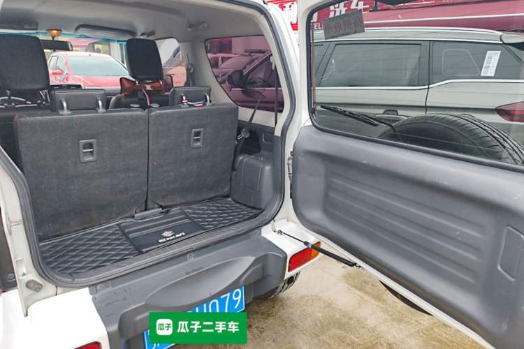 Used Suzuki Jimny 2015 1.3 AT Mode3 Navigation Edition
