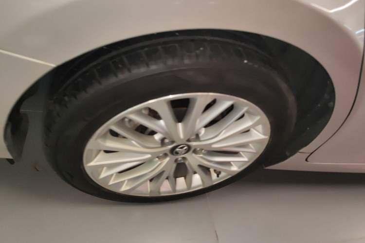 Used Toyota Camry 2019 2.5G Luxury Edition China VI Standard Right Rear Wheel Hub