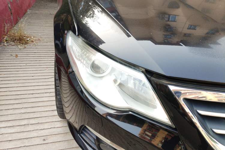 Used Volkswagen FAW-Volkswagen CC 2011 2.0 TSI Luxury Edition Right Front Headlight