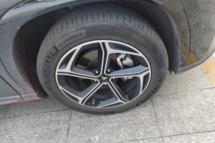 Used NETA L 2024 Extended-Range 310 Flash-Charge Red Edition