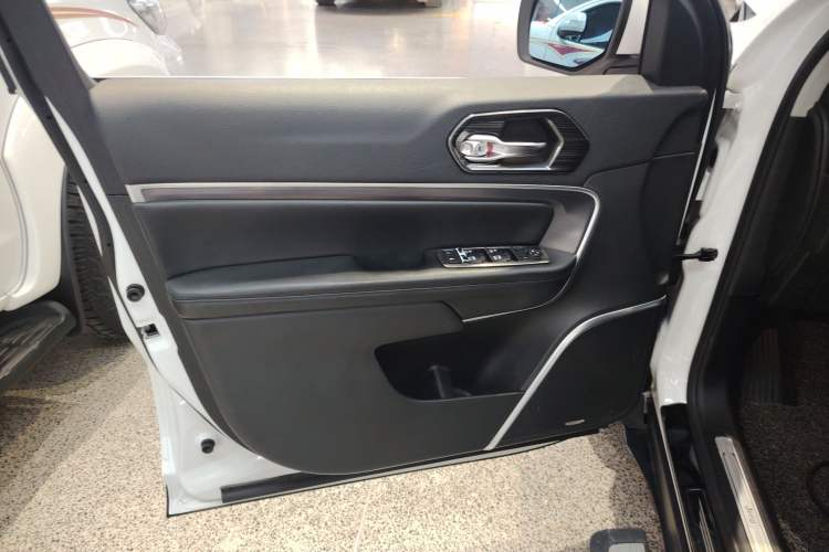 Used Jeep Grand Commander 2018 2.0T Four-Wheel Drive Premium Navigation Version China V