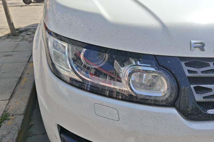 Used Land Rover Range Sport 2016 3.0 SC V6 SE Right Front Headlight