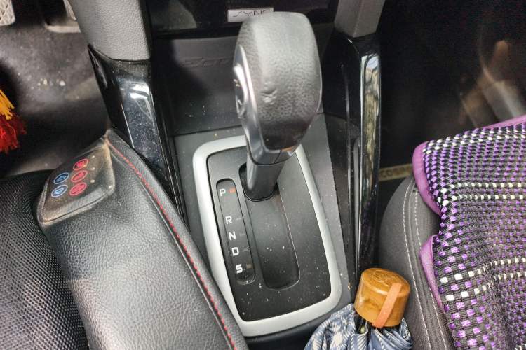 Used Ford EcoSport 2013 1.5L Automatic Prestige Model Gear Lever