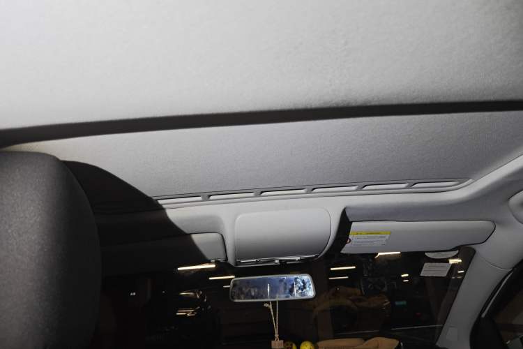 Used Volkswagen Polo 2016 1.6L Automatic Comfort Model