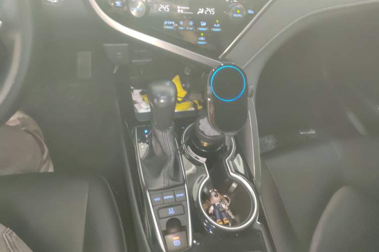 Used Toyota Camry 2018 2.5S Fēngshàng Edition Gear Lever