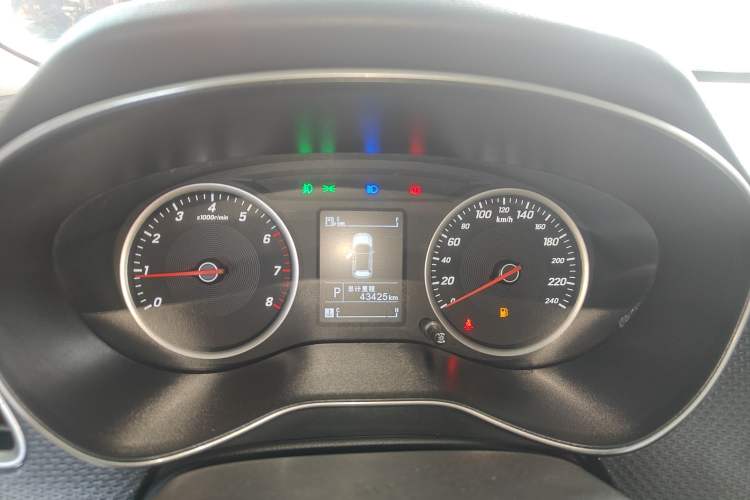 Used Baojun 730 2021 1.5T CVT Fashion Version 7 Seats Instrument Cluster