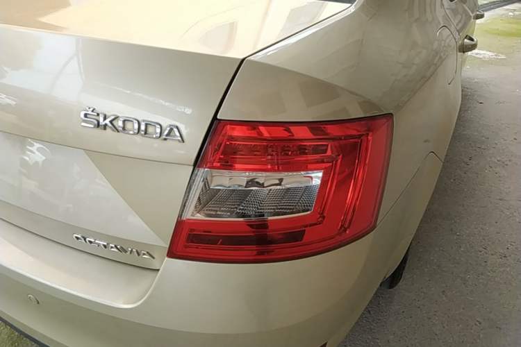 Used Skoda Octavia 2015 1.4TSI DSG Eado Edition