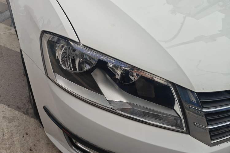 Used Volkswagen Gran Lavida 2014 1.6L Automatic Sport Edition
