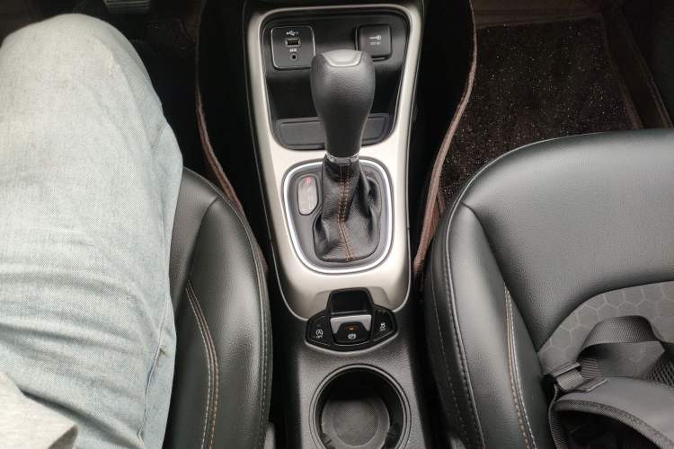 Used Jeep Compass 2019 220T Automatic Enjoyment Version
