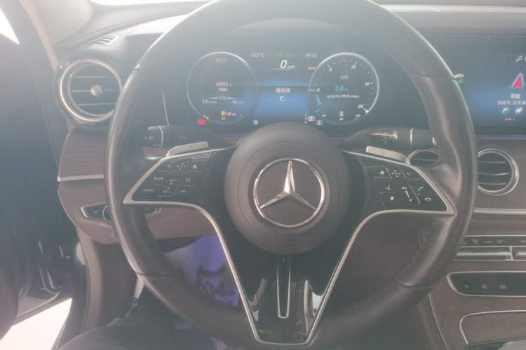 Used Mercedes-Benz E-Class 2023 E 260 L
