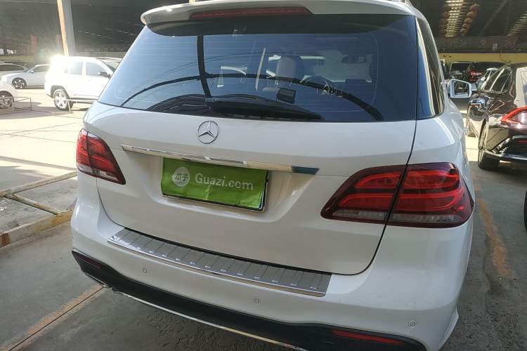 Used Mercedes-Benz GLE 2017 GLE 320 4MATIC Luxury Model
