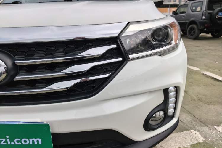 Used GAC Trumpchi GS4 2017 235T Automatic Two-Wheel Drive Luxury Smart Connectivity Version Left Front Headlight