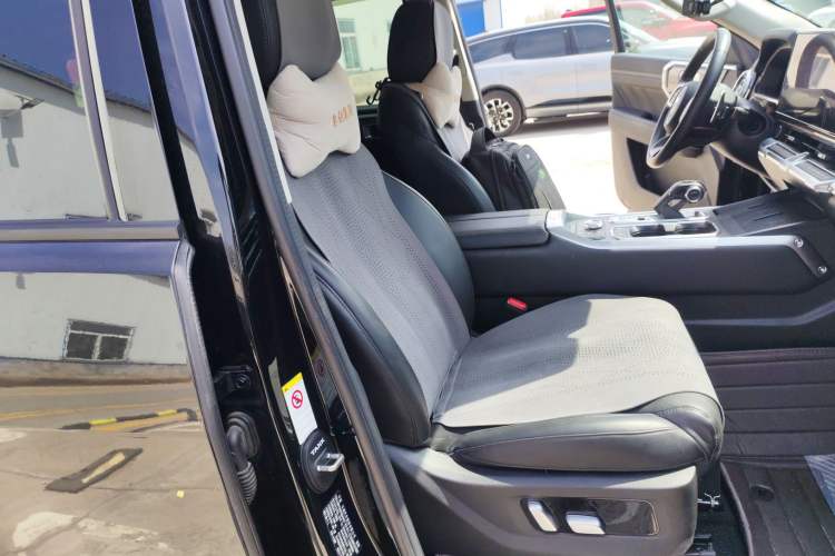 Used Tank 400 New Energy 2023 Hi4-T Super Edition Right Front Seat