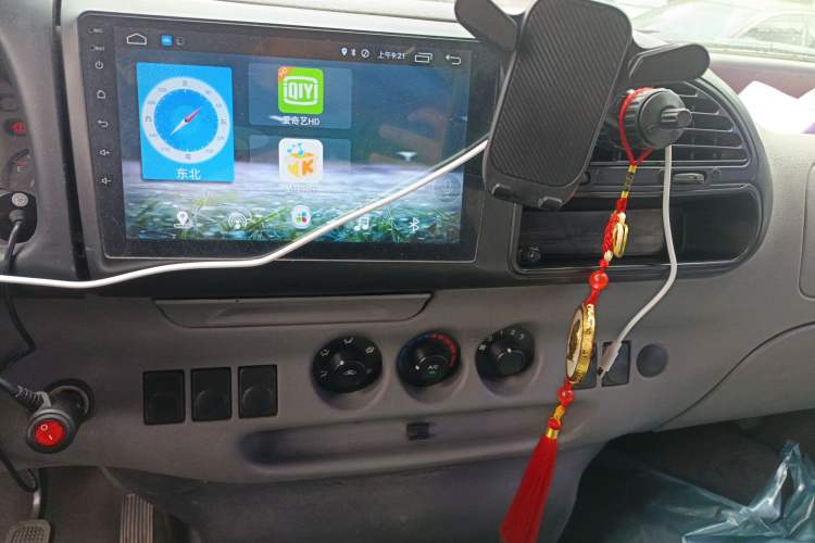 Used Ford Classic Transit 2015 2.8T Diesel Multi-Function Vehicle Short Wheelbase 6-Seater Mid-Roof Edition JX493ZLQ4