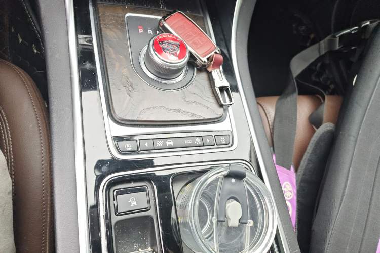 Used Jaguar XFL 2018 XFL 2.0T 250 PS Luxury Edition